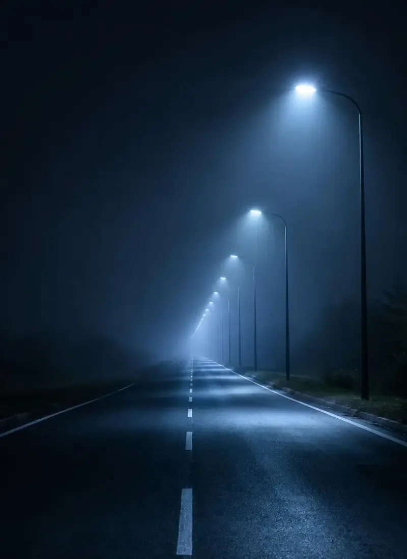 二十四盏路灯 封面，星辰首映作品